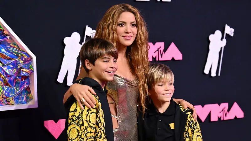 شاكيرا وولديها