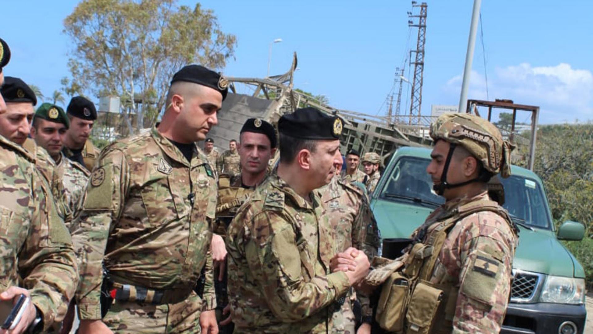 قائد الجيش  العماد رودولف هيكل