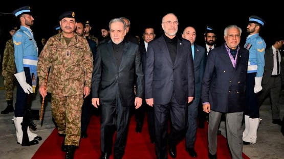 قائد الجيش الباكستاني في طهران حاملاً رسالة أميركية تمهيداً لجولة تفاوض جديدة