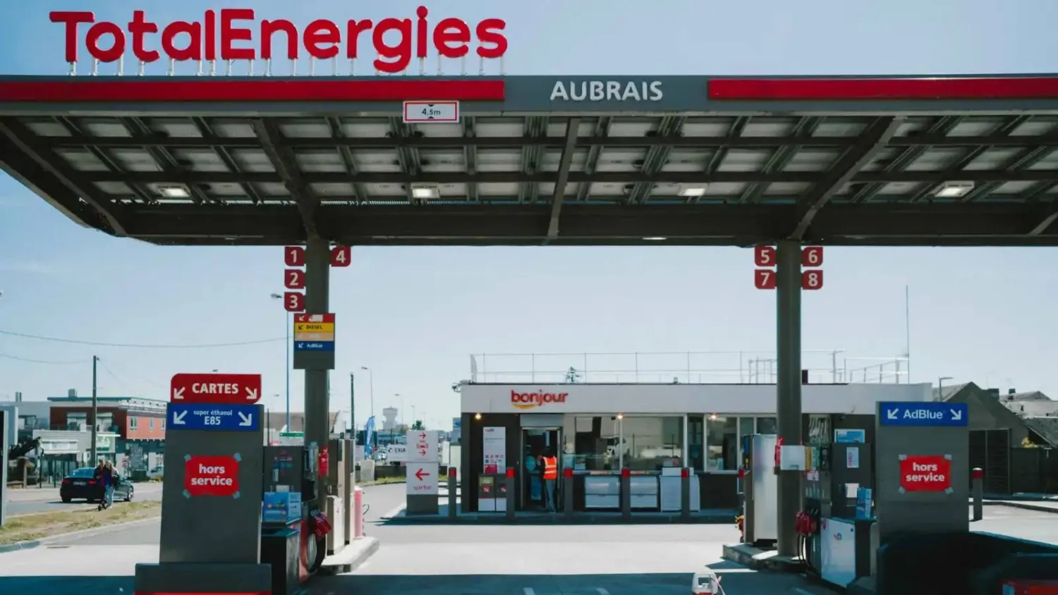 محطة وقود تابعة لتوتال