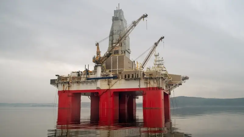 منصة نفط بحرية